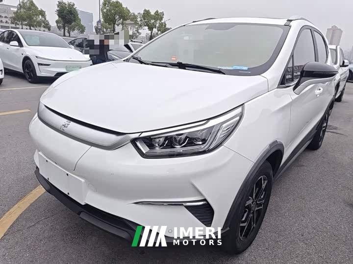 BYD Yuan Pro 401KM Deluxe - автомобиль из Китая