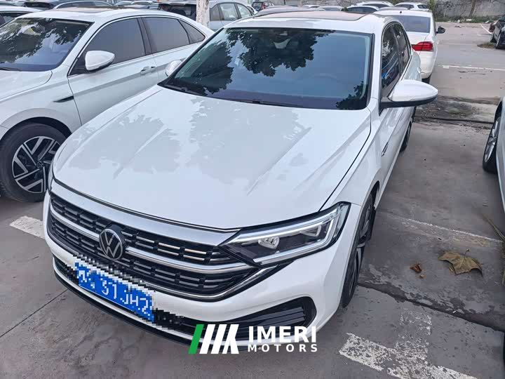 Volkswagen Sagitar 300TSI DSG Excellence Edition - автомобиль из Китая