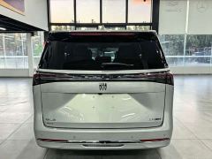 Buick GL8 New Energy Lusang Respect Edition - photo 6