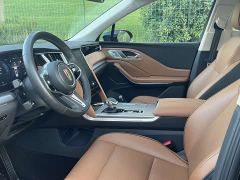 FAW Red Flag HS7 PHEV 2.0T PHEV AWD 2 Million Units Anniversary Edition 6-Seater - фото 7