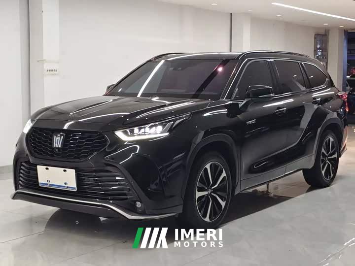 Toyota Crown Venza 2.5L HEV AWD Premium - ავტომობილი ჩინეთიდან