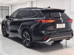 Toyota Crown Venza 2.5L HEV AWD Premium - ფოტო 7