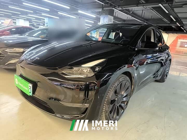 Tesla Model Y High Performance All-Wheel Drive - автомобиль из Китая