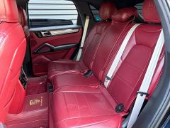 Porsche Cayenne 3.0T Platinum Edition - ფოტო 16