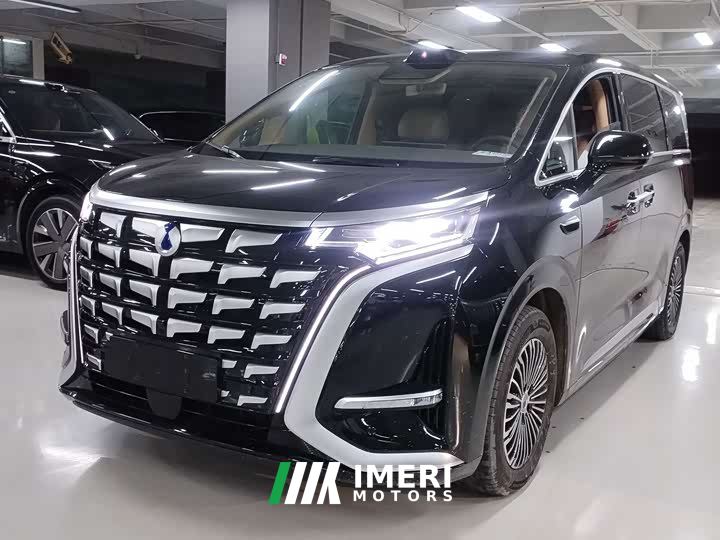 Denza D9 Gen 2 EV RWD Flash Charge Luxury Edition