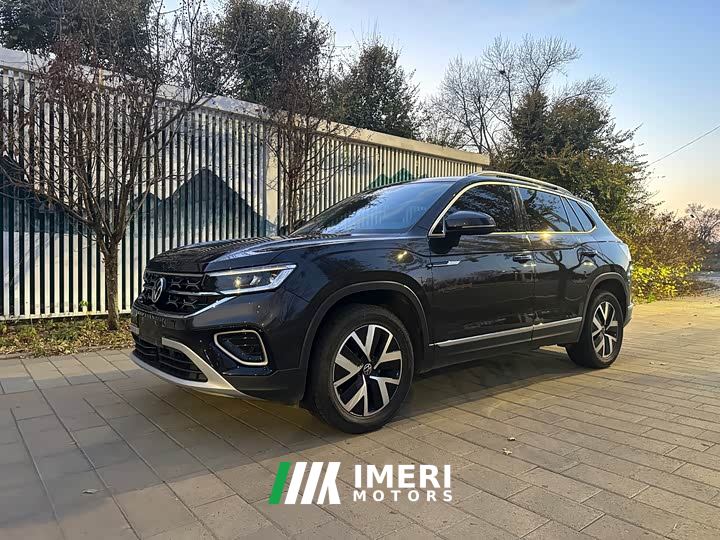 Volkswagen Taos 280TSI FWD Luxury Plus Advanced Edition - автомобиль из Китая