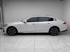 BMW 5 Series 530Li Premier M Sport Package - ფოტო 15
