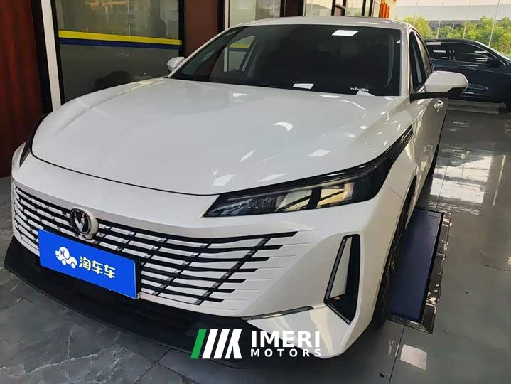 Changan Eado Blue Whale 1.5T 500Bar Luxury - автомобиль из Китая