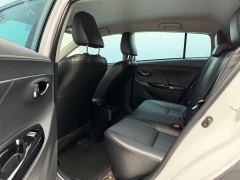 Toyota Yaris L Zhixuan X 1.5L CVT Luxury Plus - фото 8