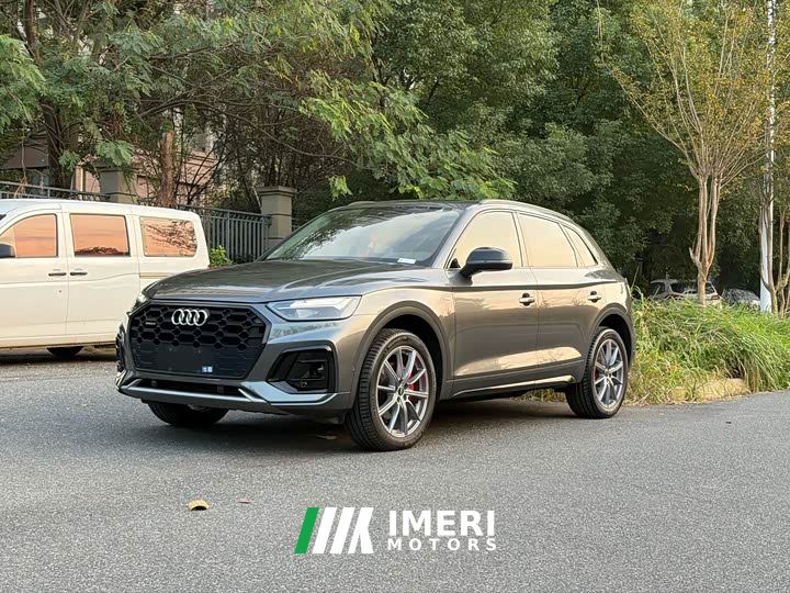 Audi Q5L 45T Luxury Dynamic - ავტომობილი ჩინეთიდან