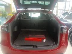 Tesla Model Y Long Range All-Wheel Drive - ფოტო 18