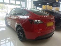 Tesla Model Y Long Range All-Wheel Drive - ფოტო 4