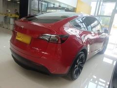 Tesla Model Y Long Range All-Wheel Drive - ფოტო 6