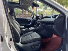 Toyota RAV4 Hybrid 2.5L E-CVT FWD Elite Plus - ფოტო 11