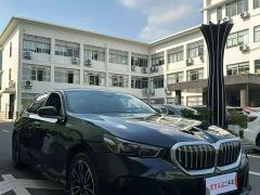 BMW 5 Series 525Li M Sport Package - фото 3