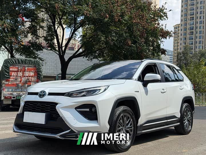Toyota Wildland Hybrid 2.5L E-CVT FWD Luxury Plus - автомобиль из Китая