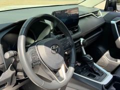 Toyota Wildland Hybrid 2.5L E-CVT FWD Luxury Plus - фото 10
