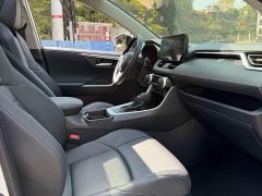 Toyota Wildland Hybrid 2.5L E-CVT FWD Luxury Plus - фото 13