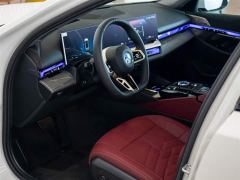 BMW 5 Series 530Li Luxury M Sport Package - фото 13