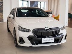 BMW 5 Series 530Li Luxury M Sport Package - фото 5