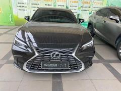 Lexus ES 200 Premium Edition - ფოტო 2