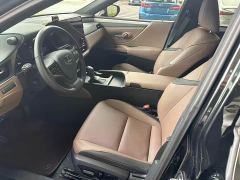Lexus ES 200 Premium Edition - ფოტო 3