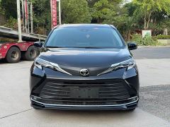 Toyota Sienna 2.5L Hybrid Comfort Edition - фото 2