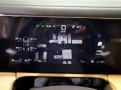 Denza D9 Second Generation DM-i AWD Flash Charge Luxury - ფოტო 13