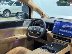 Denza D9 Second Generation DM-i AWD Flash Charge Luxury - ფოტო 7