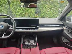 BMW i5 eDrive 35L M Sport Package - ფოტო 10