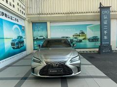 Lexus ES 200 Premium Edition - photo 2