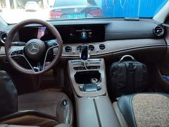 Mercedes-Benz E-Class E 300 L Luxury - photo 11