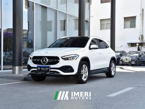 2022 Mercedes-Benz GLA 200 - ავტომობილი ჩინეთიდან