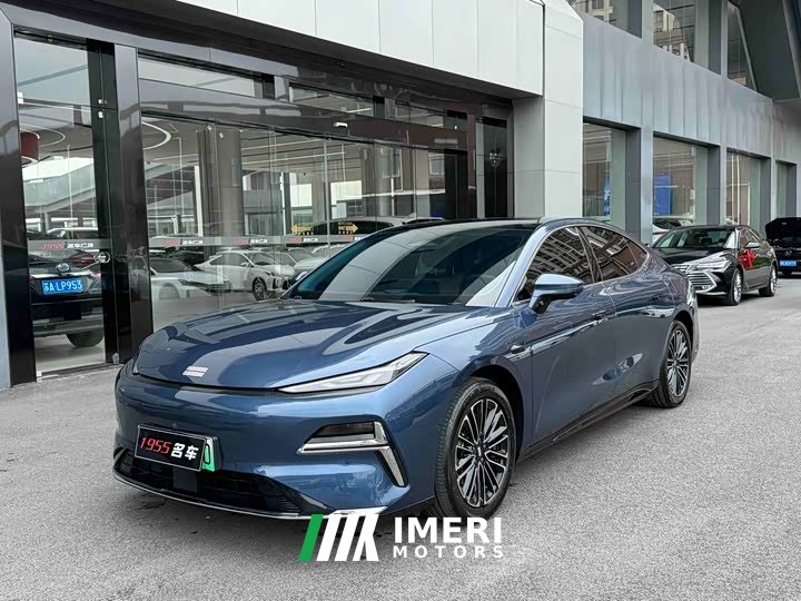 Geely Galaxy Star 8 130km EM-i Premium Edition
