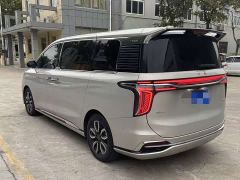FAW Red Flag HQ9 2.0T Smart Connected Premium Edition - фото 4