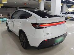 Tesla Model Y Long Range All-Wheel Drive - ფოტო 4
