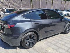 Tesla Model Y Rear-Wheel Drive - ფოტო 4