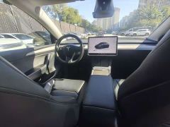 Tesla Model Y Rear-Wheel Drive - ფოტო 7