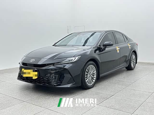 Toyota Camry 2.0L GVP Luxury