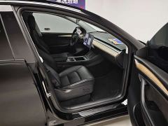 Tesla Model Y Standard Range RWD - photo 11