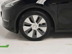 Tesla Model Y Standard Range RWD - photo 8