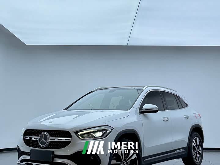 Mercedes-Benz GLA 200 4MATIC - car from China