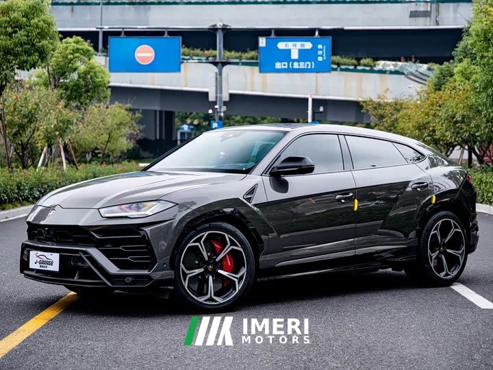 Lamborghini Urus 4.0T V8 - автомобиль из Китая