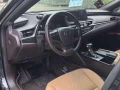 Lexus ES 200 Excellence Edition - ფოტო 13