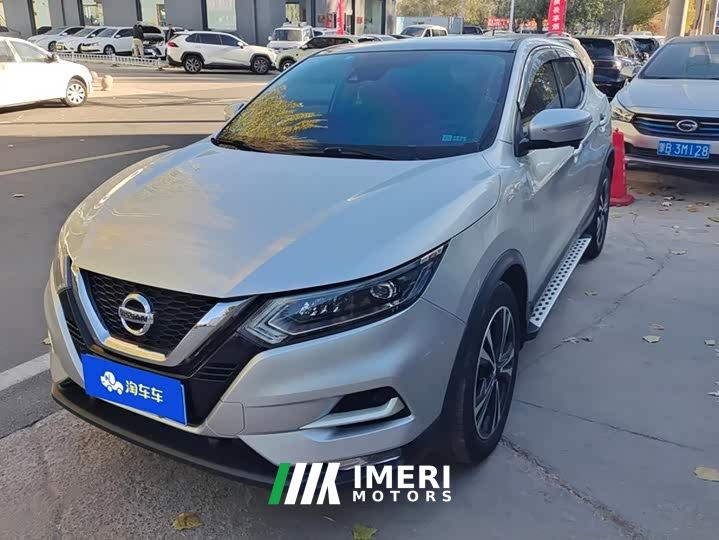 Nissan Qashqai 2.0L CVT Luxury - автомобиль из Китая