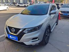 Nissan Qashqai 2.0L CVT Luxury - фото 1