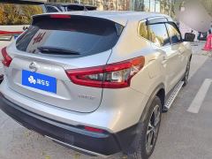 Nissan Qashqai 2.0L CVT Luxury - фото 3