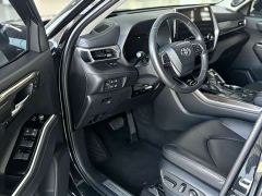 Toyota Highlander Hybrid 2.5L AWD Premium 7-Seater - photo 4