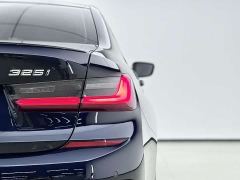 BMW 3 Series 325i M Sport Night Edition Package - ფოტო 10