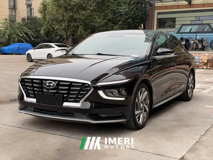 Hyundai Mistra 1.8L CVT LUX Luxury Edition - ავტომობილი ჩინეთიდან